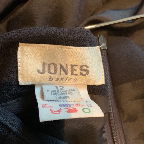 Jones Wear Navy blazer and pencil skirt. Size 12. Both fully lined. - Picture 6 of 7